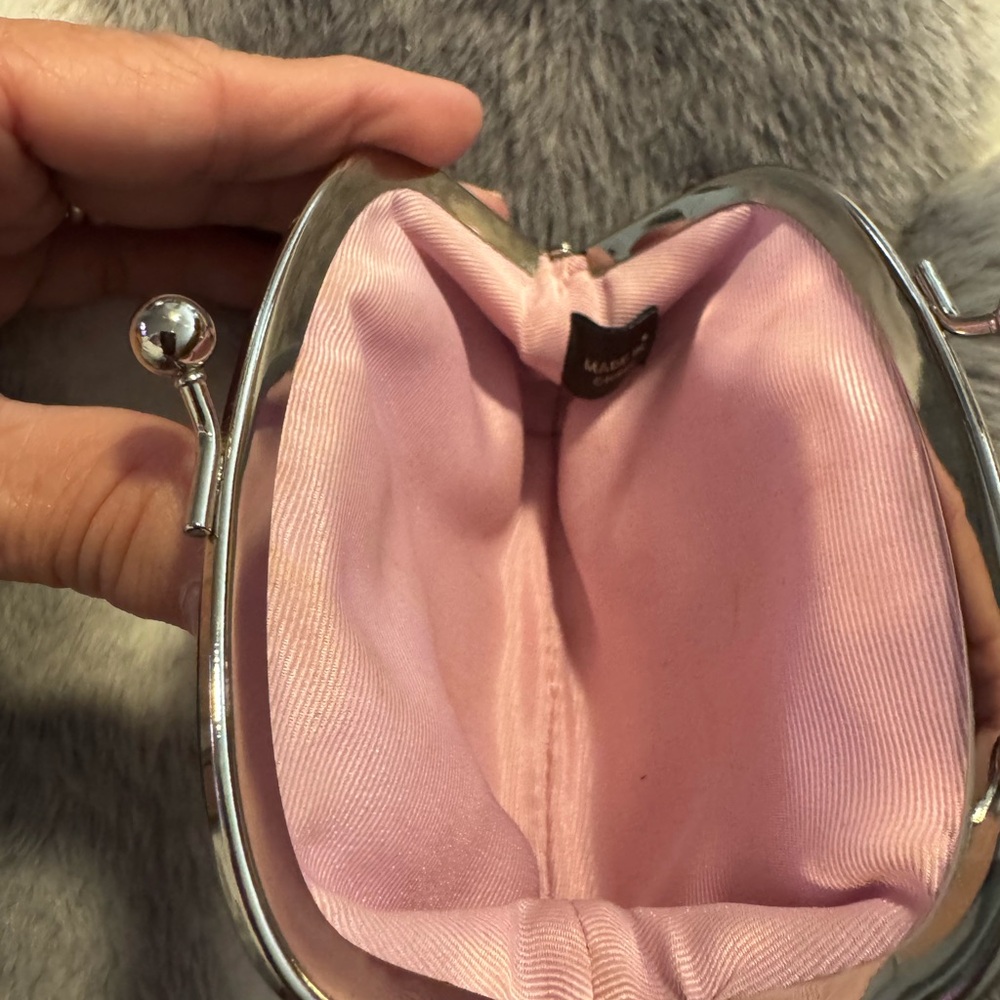 **SOLD**Coach Kiss lock Coin Purse Vintage Y2K Satin Lining - Picture 5 of 6